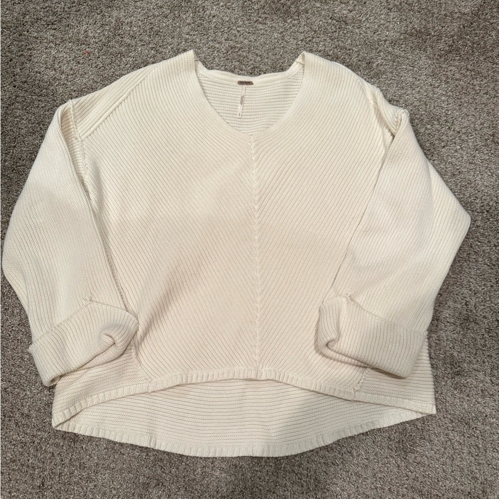 Free People oversized Cream Knit Sweater Womens small